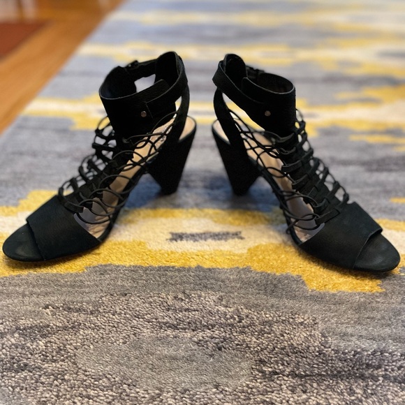 Vince Camuto Eval Black Gladiator Sandal - Picture 3 of 6